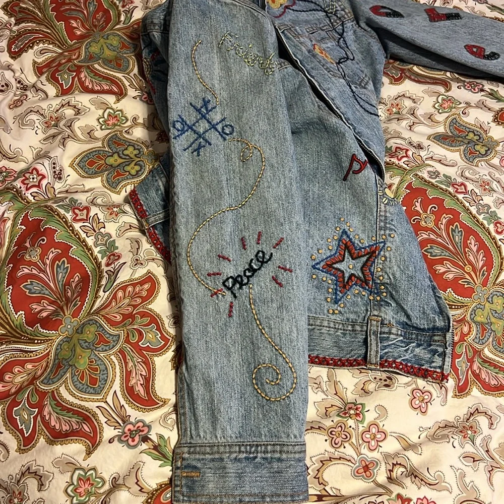CHICO’S Denim Jean Jacket Love Dream Peace - Picture 5 of 10